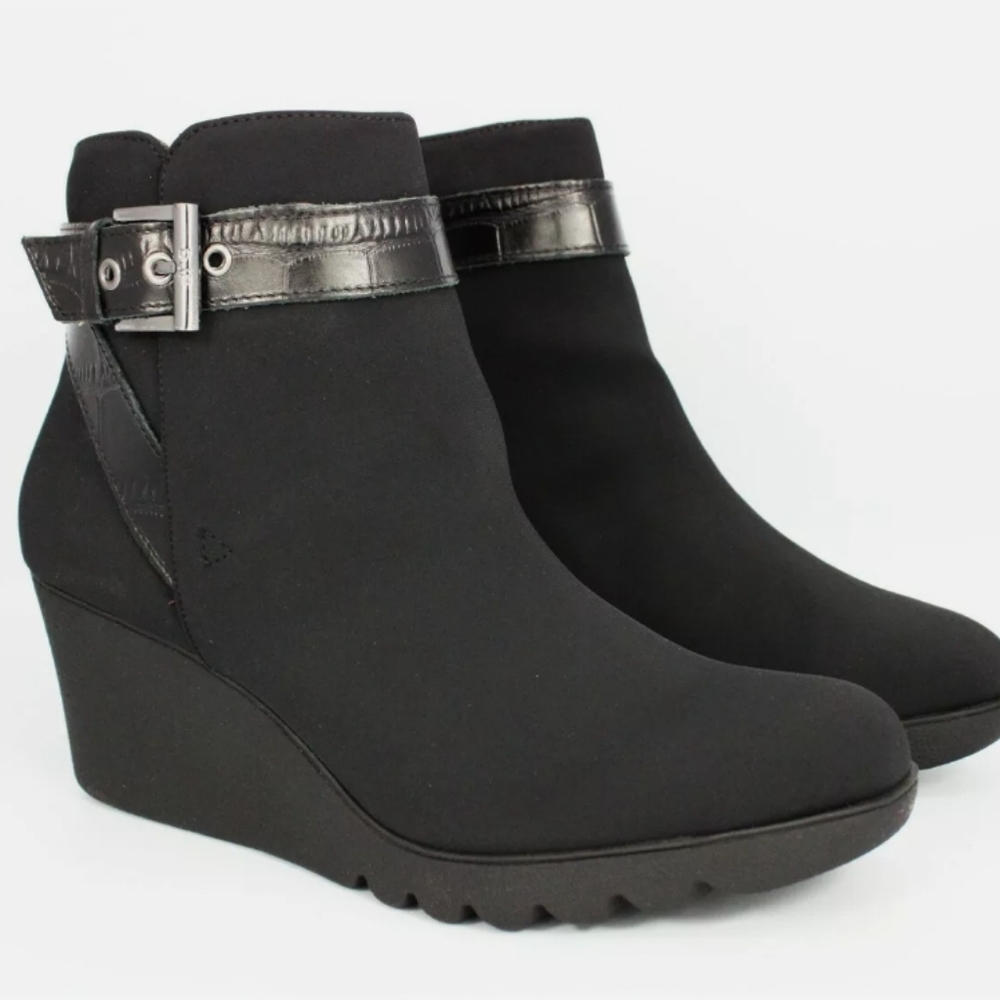 DONALD PLINER BOOTS booties